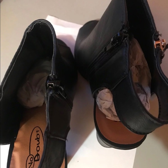 Black open toe genuine leather boots - Picture 4 of 7